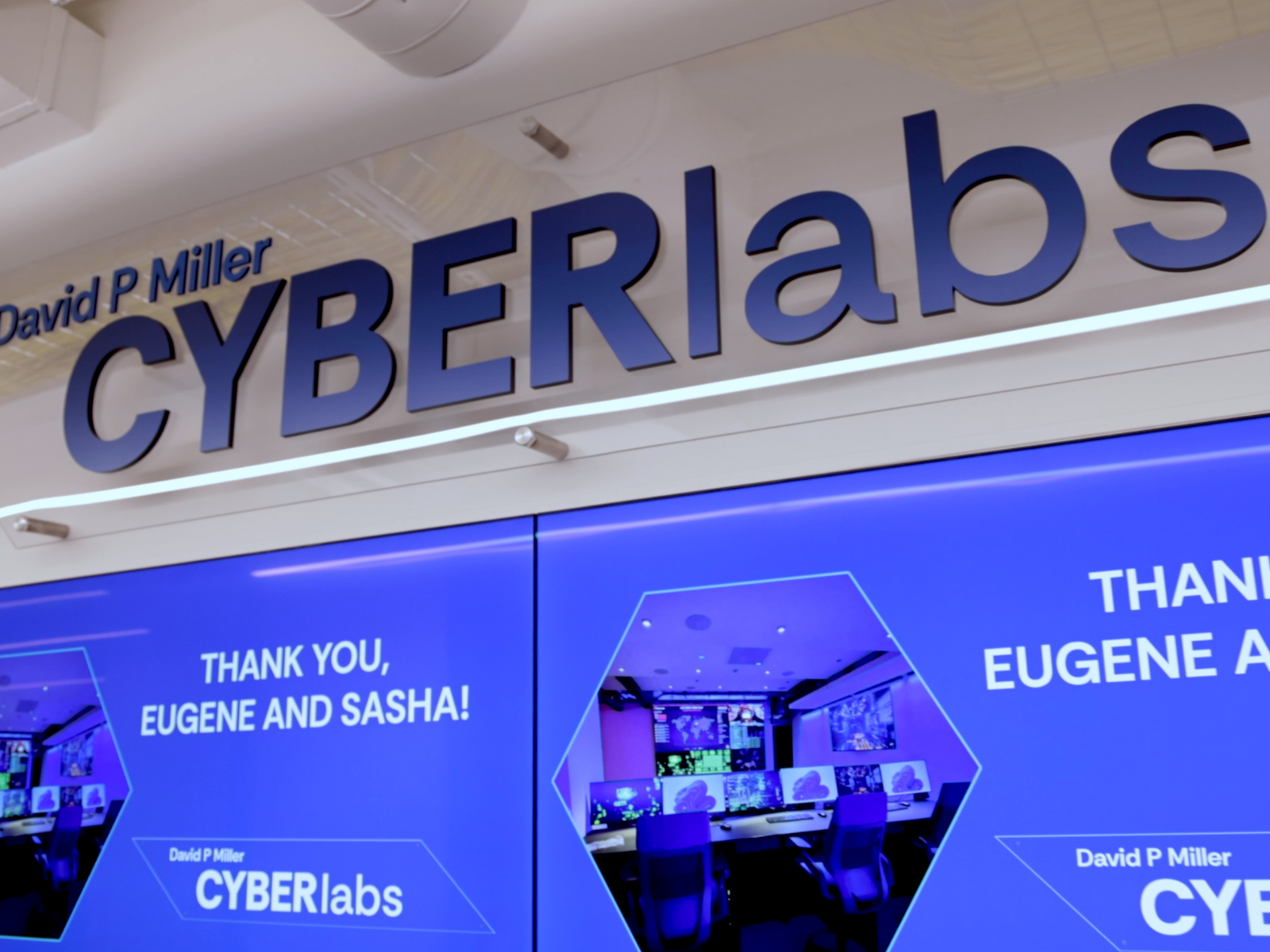 CyberLabs Signage